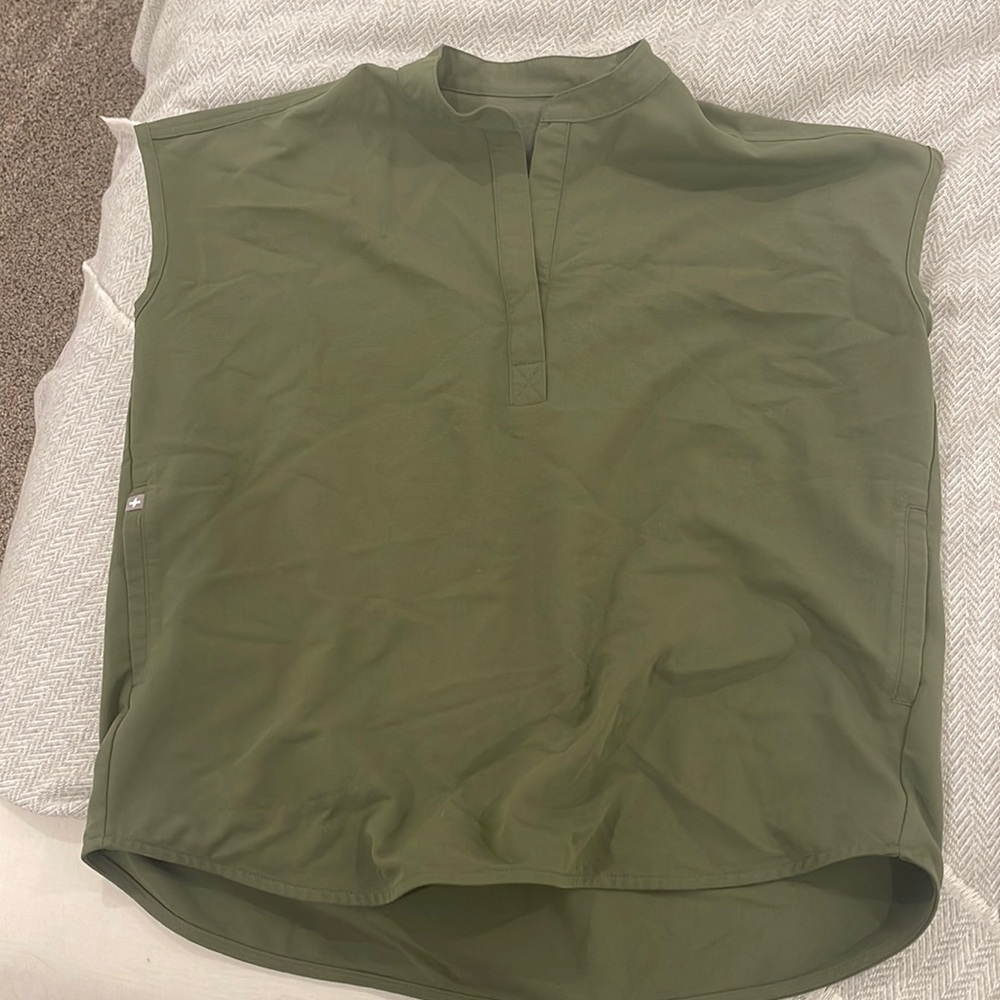 FIGS Rafaela Scrub top S